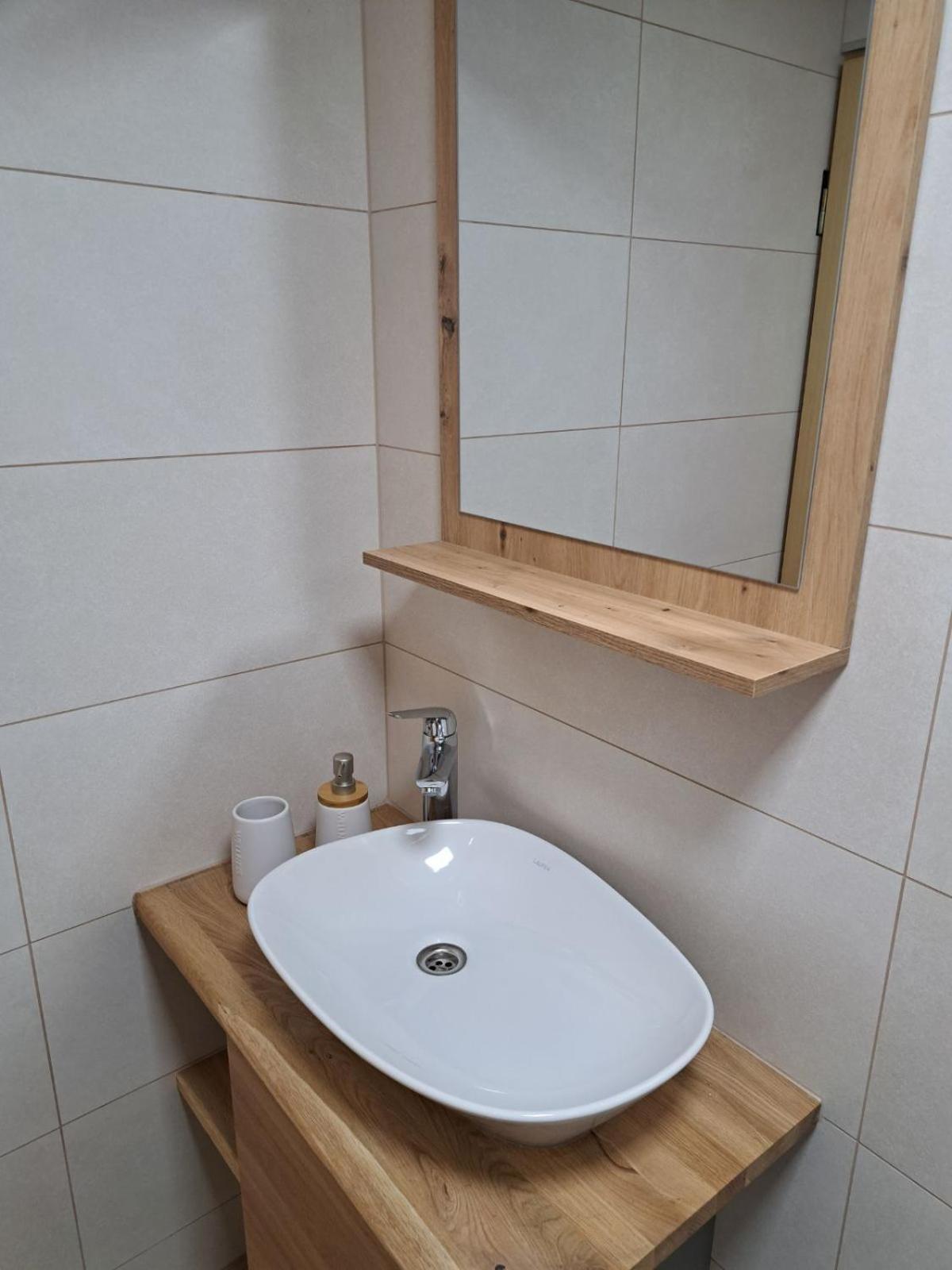 Vacation House Jurcek Радовлица Экстерьер фото